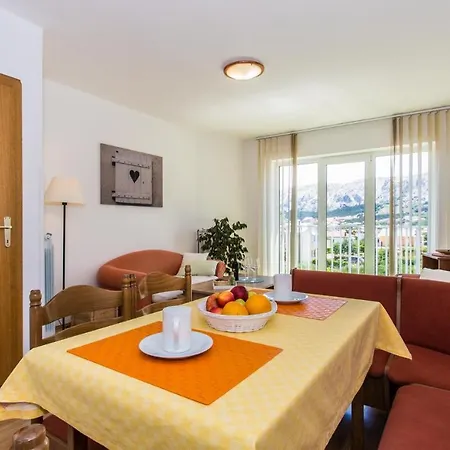 Apartment Tomasic Diana *