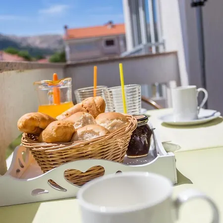 Apartment Tomasic Diana Baska (Krk)