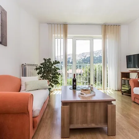 Apartment Tomasic Diana Baska (Krk)