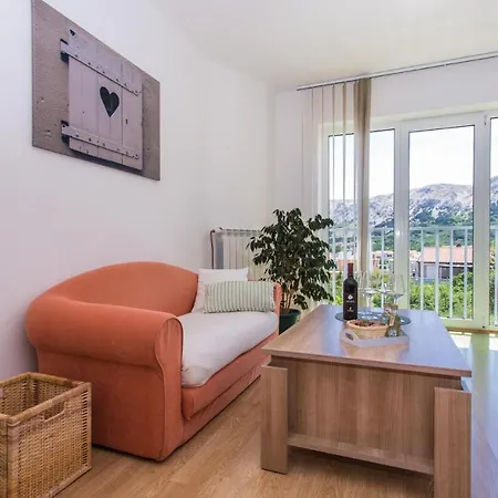 Apartment Tomasic Diana Baska (Krk)