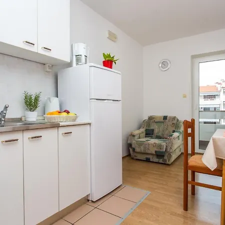Apartment Tomasic Diana